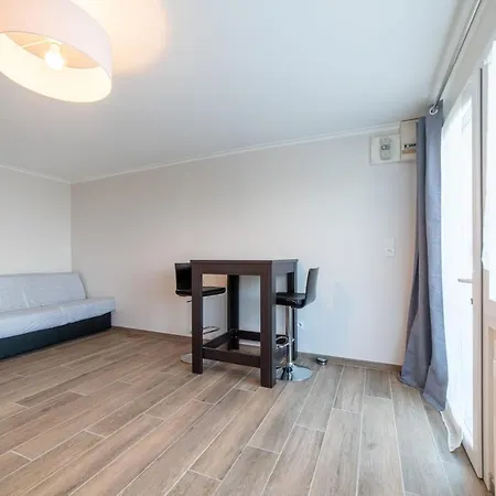 Apartment Revard Bellevue Private Studio